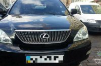 В центре Киева Lexus убегал от патрульных по встречке
