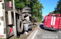​Четверо пасажирів легковика загинули під час зіткнення з вантажівкою у Вінницькій області
