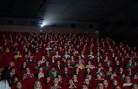 Кіно мовою оригіналу: сui prodest?