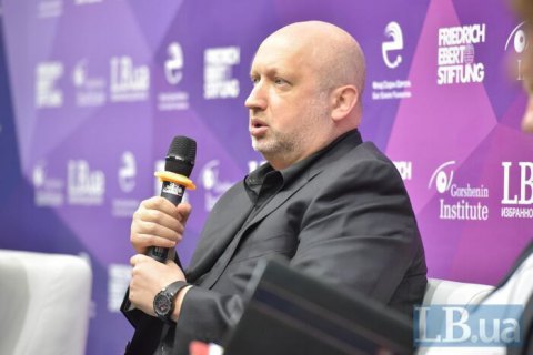 Турчинов звинуватив Захід у подвійних стандартах через підтримку "Північного потоку-2"