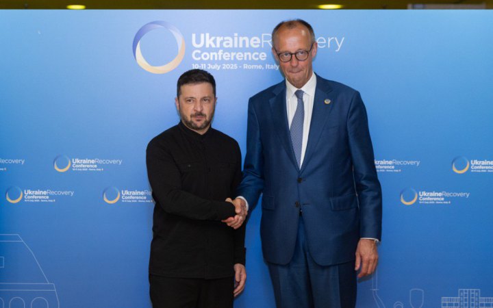 Зеленський і канцлер Німеччини обговорили оборонну співпрацю та санкції проти Росії