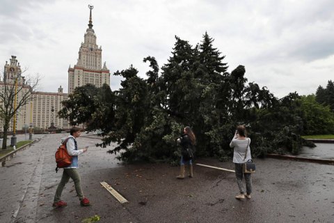 В числе погибших из-за урагана в Москве и области оказался украинец