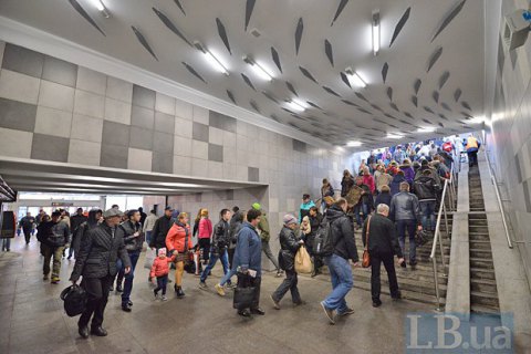 Кличко назначил проверку ремонта в вестибюле "Левобережной" 