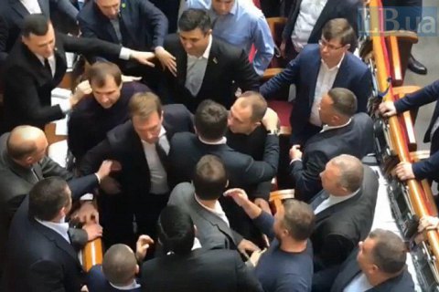 30 "слуг народа" стали фигурантами громких скандалов в 2021 году, - КИУ