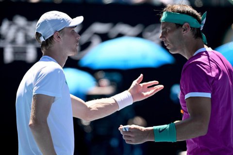 В четвертьфинале Australian Open Надаль – Шаповалов прямо на корте произошел конфликт между теннисистами и судьей