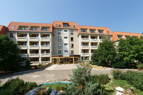 Крупнейший туроператор Крыма выставил на продажу все активы (обновлено)