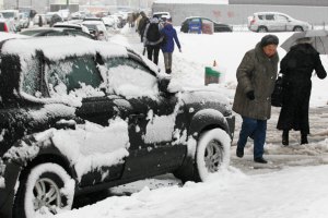 Движение на трассе Киев-Чоп застыло в 15-километровой пробке 