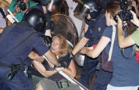Испанцы продолжают бунтовать против визита папы Римского