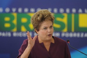 Президент Бразилии отказалась лететь в США