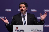 У неділю Португалія обере парламент, у виборах бере участь колишній футбольний коментатор Вентура