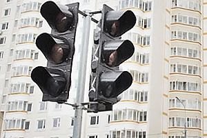 Ужгороду отключили освещение улиц и свтофоры за долги