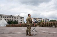 Порошенко: техніка з зони АТО не використовуватиметься на параді