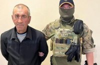 На деокупованій Харківщині СБУ затримала колаборанта, який допомагав ворогу грабувати своїх односельців