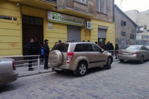 Работа ПриватБанка в период сложной ситуации в стране продолжается в нормальном режиме