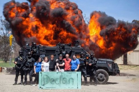 Полиция Австралии устроила взрыв ради больного ребенка