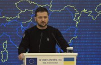 Зеленський заявив, що перемога у війні буде швидшою, якщо Україна матиме далекобійну зброю
