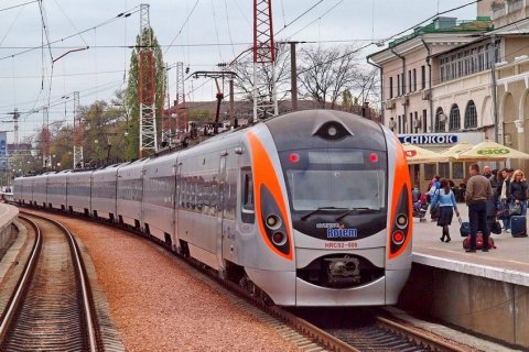 "Укрзалізниця" запускає на літо додатковий "Інтерсіті" з Києва до Одеси