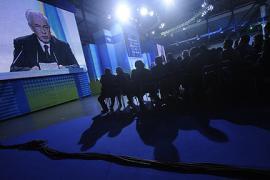 Азаров: "ПР должна стать народной партией" 