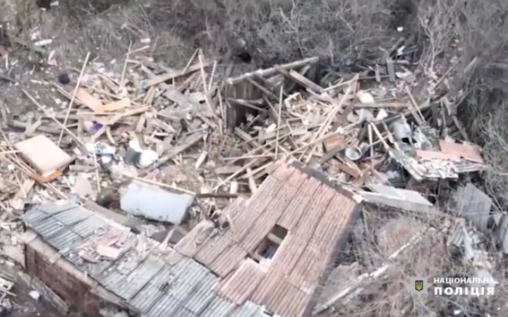 Військові та поліція врятували чоловіка, який 6 діб був під завалами будинку поблизу Авдіївки
