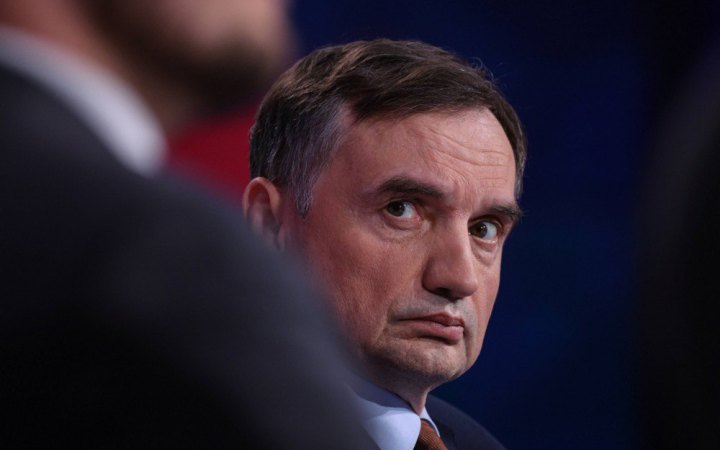 Reuters: польський міністр-втікач Зьобро міг в'їхати до США по журналістській візі