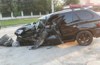 В Ивано-Франковске джип разбился о припаркованный троллейбус