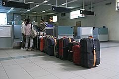 Рада увеличила в 10 раз планку беспошлинного ввоза товаров в Украину