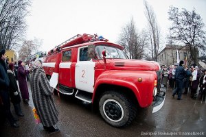 Полтысячи детей эвакуировали из-за пожара в школе