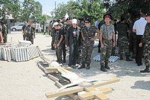 Крест, из-за которого подрались казаки и спецназ в Крыму, оставили в храме