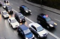 Киевская ГАИ задержала автобусы одесских торговцев, ехавших к Азарову