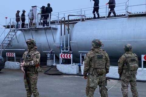 Силовики разоблачили сеть нелегальных мини-НПЗ