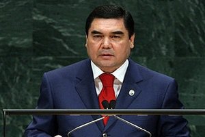 Президент Турменистана застрял в лифте