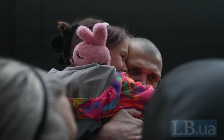 Набрав чинності закон про додаткові 50 тисяч грн для звільнених із полону військових, які лікуються