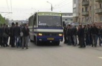 В Краснодоне снова появились блокпосты – на них дежурят журналисты российских каналов
