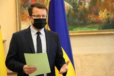 Главу Закарпатской ОГА увольняют после "переворота" в облсовете