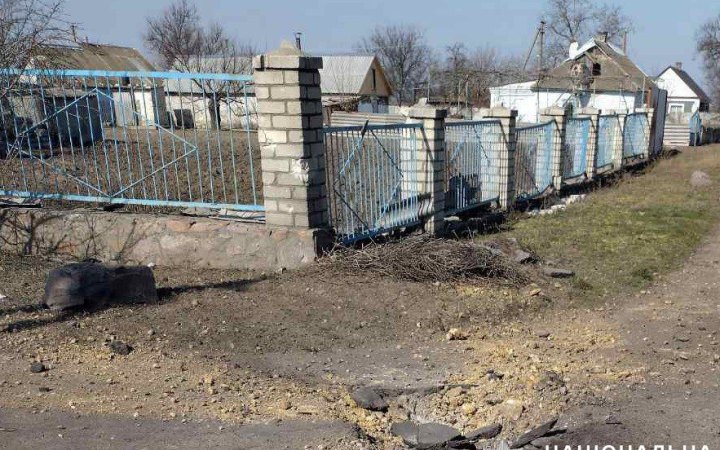 Через російський обстріл середмістя Херсона постраждав чоловік