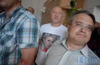 Избитых под Киевсоветом депутатов не пускают к Захарченко