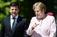 Зеленский предложил сторонникам снятия санкций с России посетить Донбасс и Крым