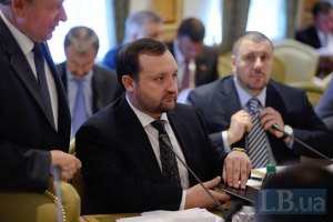 Бизнесмены пожаловались на законотворчество Арбузова