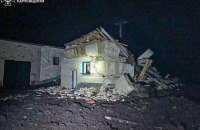 Армія РФ вночі влучила на територію підприємства у Харківській області