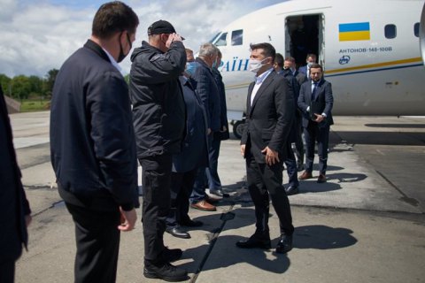 Зеленський приїхав у Хмельницьку область, щоб перевірити, як йде "Велике будівництво"