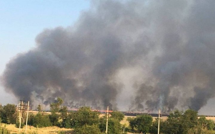 У Маріуполі сили спротиву підпалили поля з зерном, щоб воно не дісталося окупантам