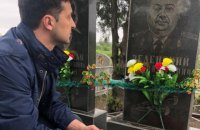 Зеленский: вклад украинцев в Победу - огромный, никто не имеет права ее "приватизировать"