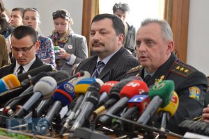 Муженко сообщил об участии российских военных в донецком "параде"