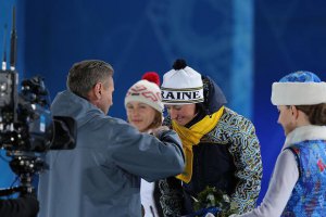 Олимпийскую "бронзу" Семеренко вручил Бубка