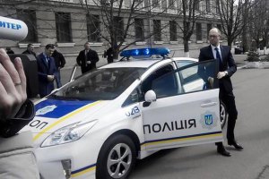 Яценюк и Аваков призвали Раду срочно принять закон о полиции