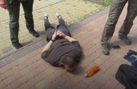 НАБУ та САП повідомили про підозру особі, яка вимагала 1 млн  доларів за уникнення екстрадиції до Росії