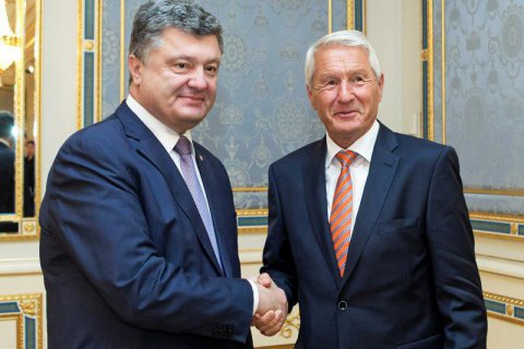 Порошенко призвал Совет Европы усилить давление на Россию