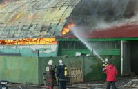В Киеве на Бортничах cгорела нелегальная СТО