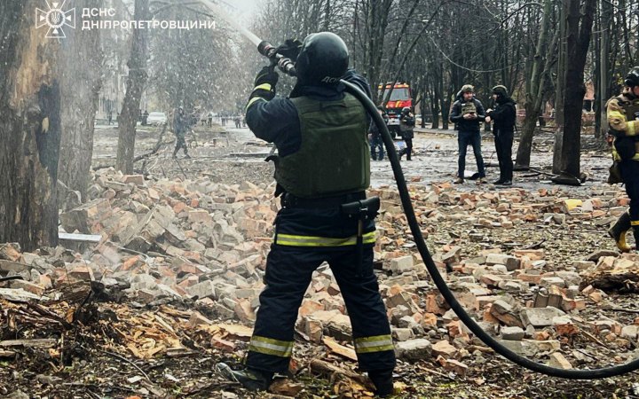 Головне за четвер, 21 листопада: наслідки удару по Дніпру, бої на Покровському напрямку, День гідності і свободи   