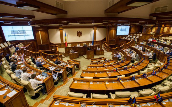 Молдова завтра може знову продовжити надзвичайний стан через війну в Україні